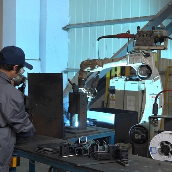 Wuxi Hengtong Metal Framing System Co., Ltd. manufacturer production line
